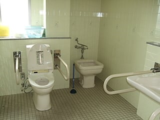 1Ｆ身障者用トイレ